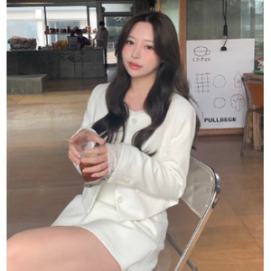 리브아워 트위드셋업