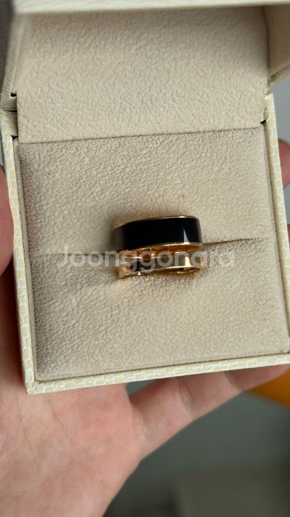 R2W VIP 18K 반지--0