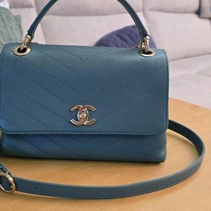 샤넬코코핸들 미듐사이즈