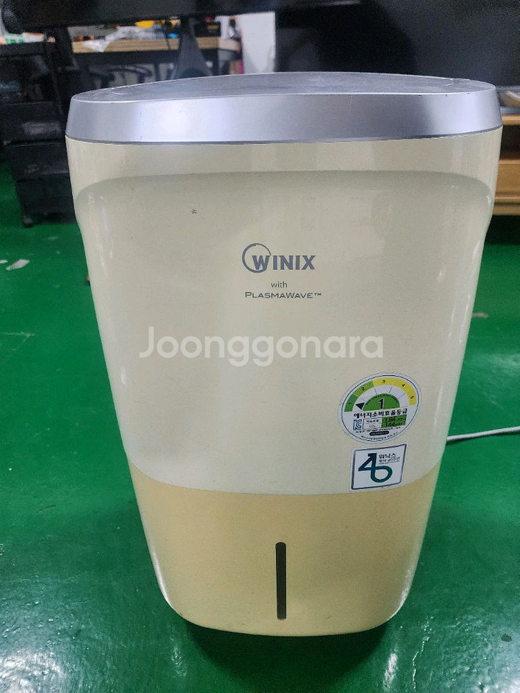 중고 위닉스 제습기 15리터 사용감 있음--0