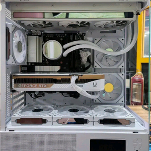 미사용 ) 9800X3D & RTX5080 컴퓨터
