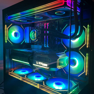 미사용 ) 9800X3D & RTX5070TI 컴퓨터