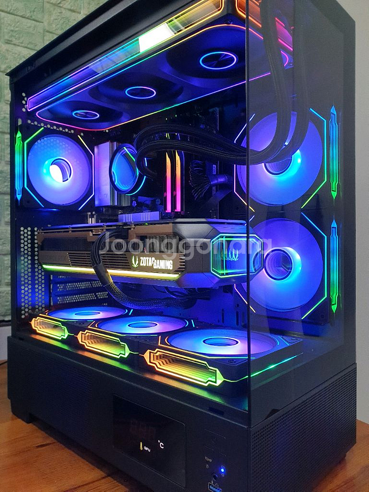 미사용 ) 9800X3D & RTX5070TI 컴퓨터--6