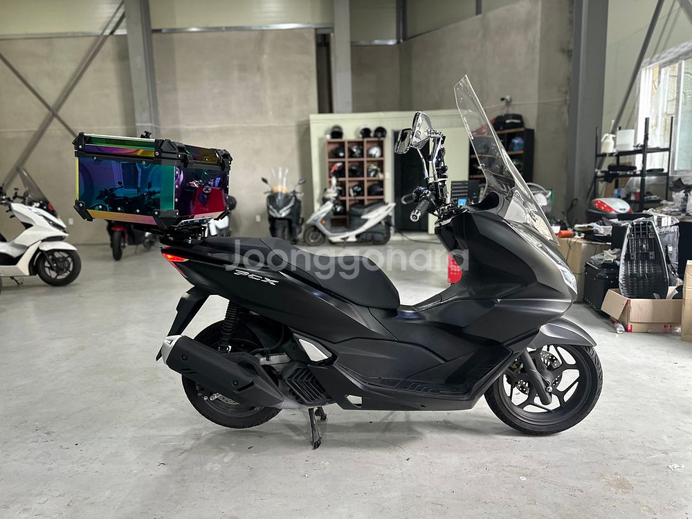 22년식 혼다 PCX125 ABS 2만Km 깔끔한차량--3