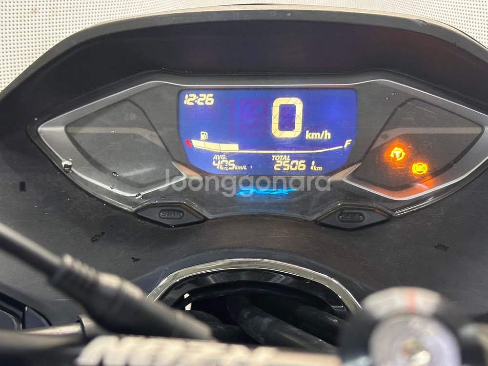 22년식 혼다 PCX125 ABS 2만Km 깔끔한차량--9