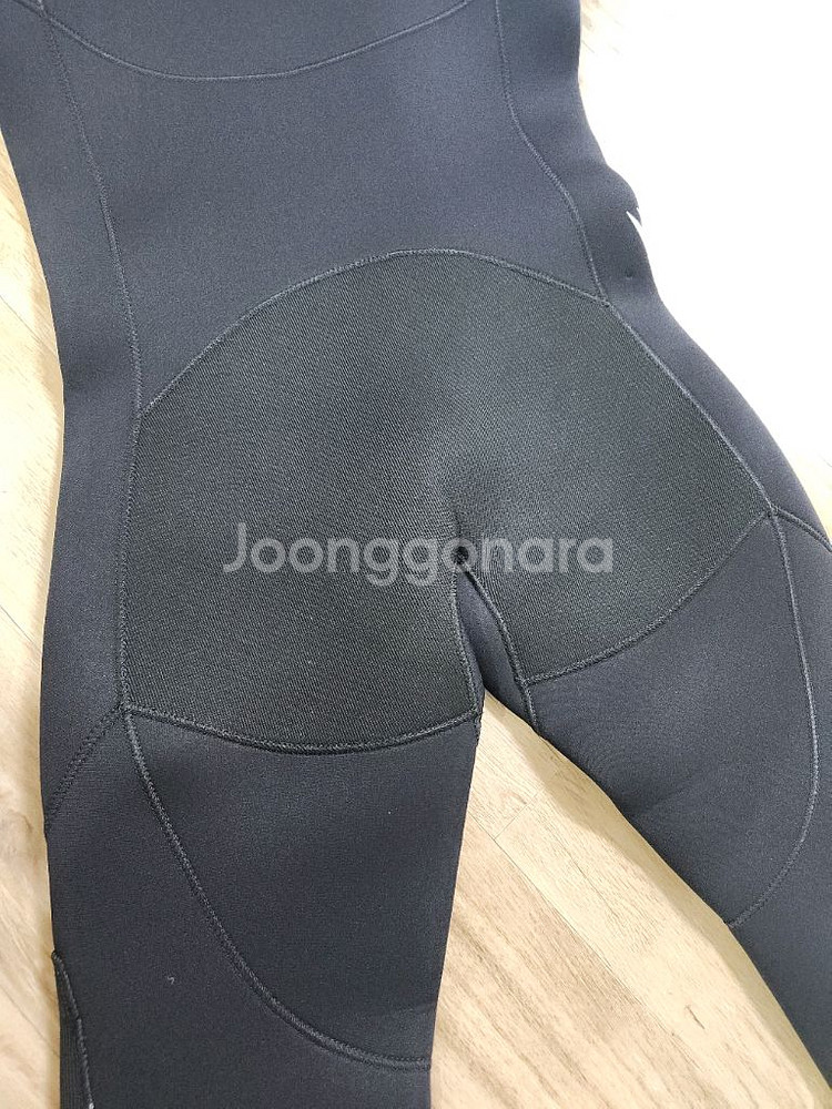 7mm 잠수복(남녀공용) 팔아요--4