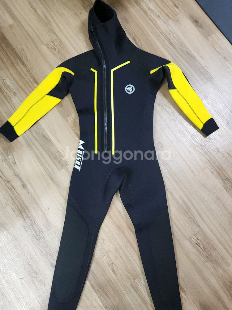 7mm 잠수복(남녀공용) 팔아요--2