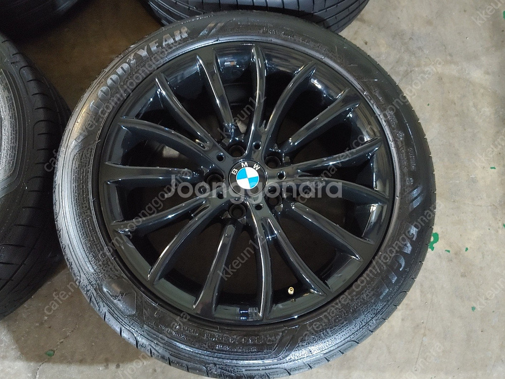 BMW F10 5시리즈 럭셔리 18인치 정품 휠타이어--2