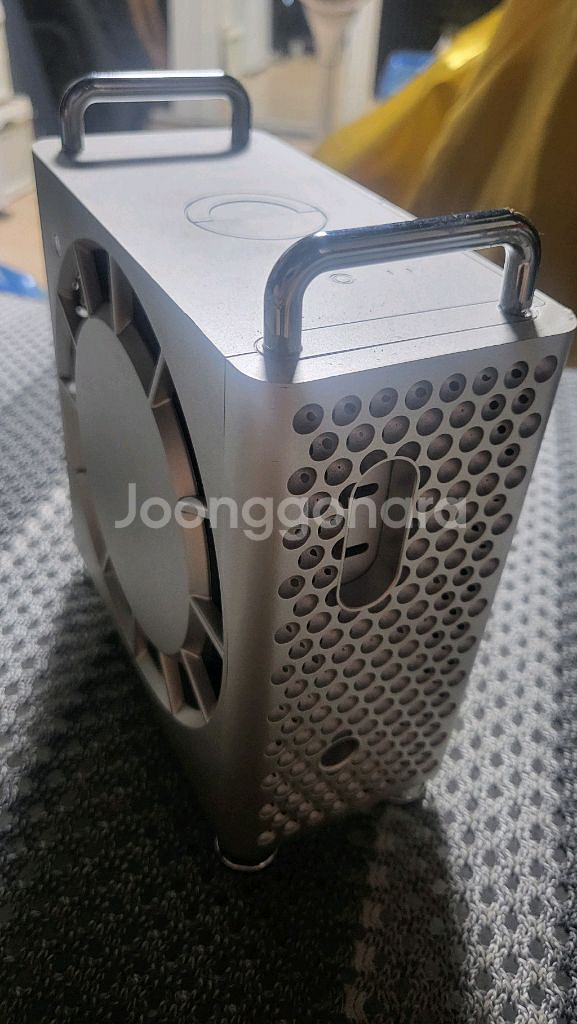 맥미니 m4 16g 512, 케이스 포함 단순개봉--2