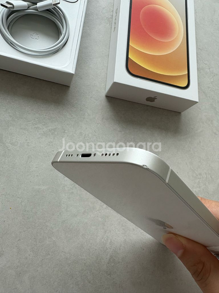아이폰12 256GB 화이트--6
