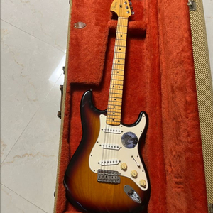 펜더 USA 지미핸드릭스 voodoo 스트라토캐스터 이미지