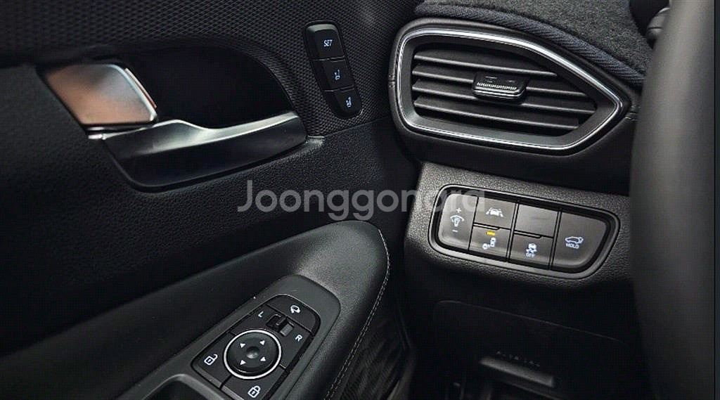 현대 싼타페 TM 가솔린 2.0T 2WD 인스퍼레션--8