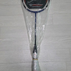 배드민턴 라켓(대회 우승 상품)