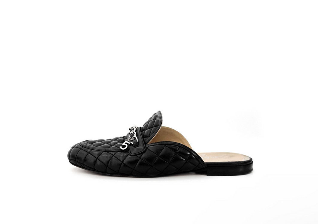 38] 샤넬 퀄팅 넘버5 CC로고 체인 뮬 블로퍼 블랙--1