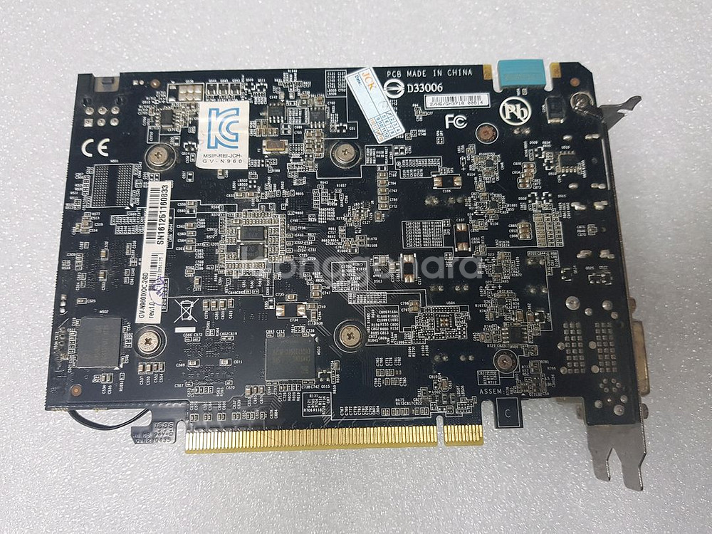 기가바이트 그래픽카드 GTX 960 입니다--3