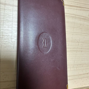까르띠에 장지갑 판매합니다.