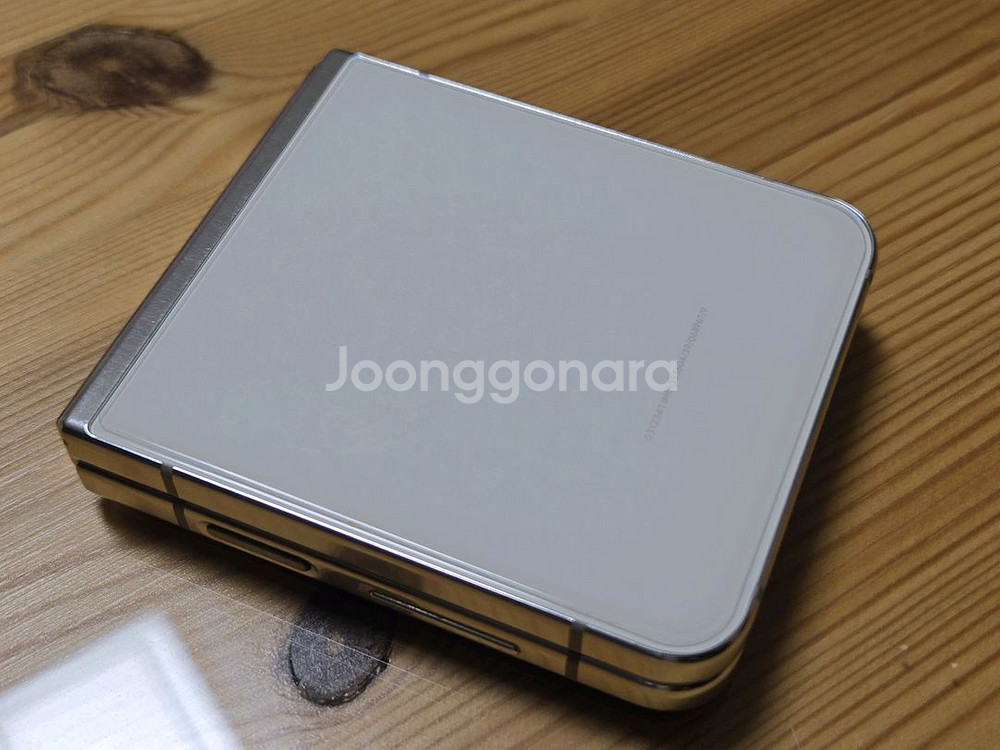 갤럭시 Z플립5 256G 크림 LGU+--16