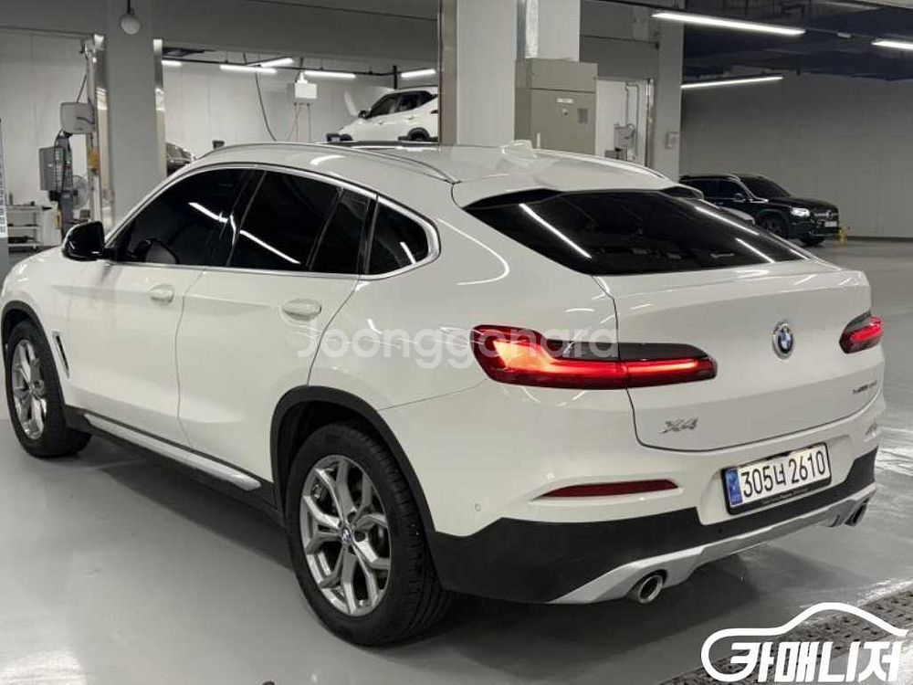 [BMW]X4 (G02) xDrive 20d xLine--3