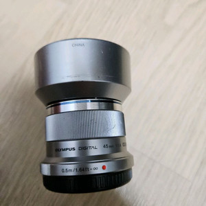 올림푸스 45mm f1.8