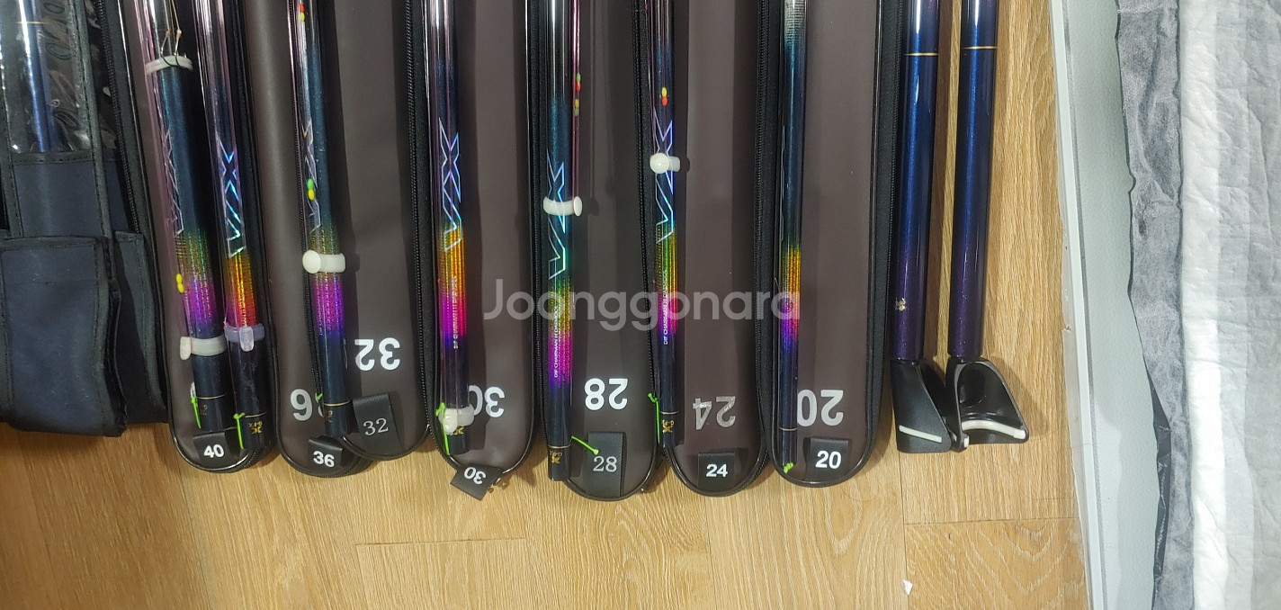 DIF 체어맨 H대물 낚시대 7대 받침대 7개--3