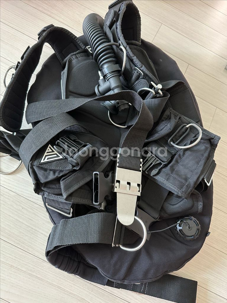 딥바이브 V30 백플레이트 BCD 부력조절기 검은색--1