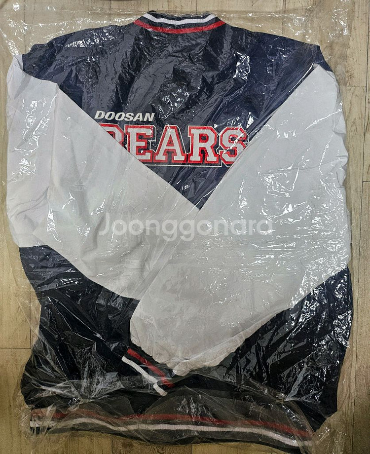 두산베어스 FILA 바람막이--0