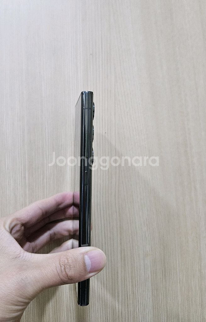 갤럭시 S23울트라 256G 상태좋아요--2