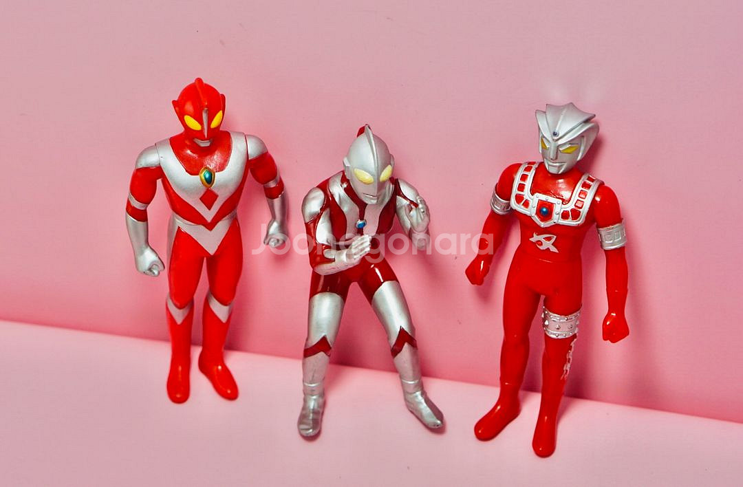 울트라맨 피규어 3개 소프비 고전완구 장난감 높이 약--3