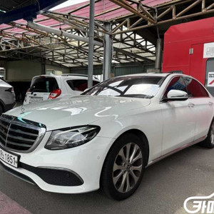 [벤츠]E-클래스 W213 E220d 익스클루시브 #앱
