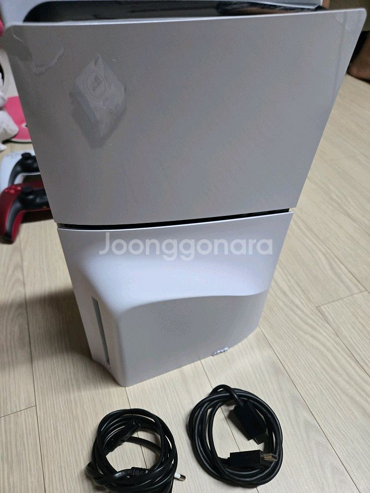 플스5 슬림 디스크에디션+추가 듀얼센스(레드)+충전대--3