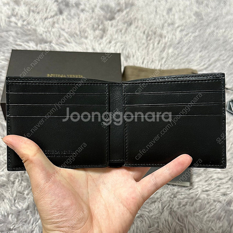 [풀구성] 보테가베네타 맥시 플랩 반지갑 블랙--2