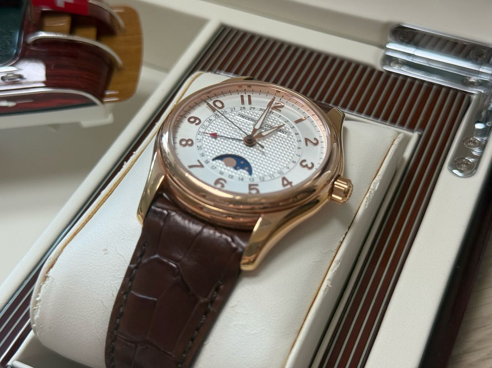 프레드릭 콘스탄트 문페이즈 리미티드--6