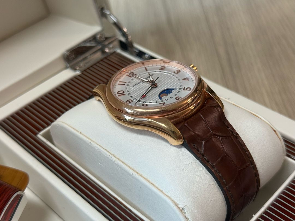 프레드릭 콘스탄트 문페이즈 리미티드--5