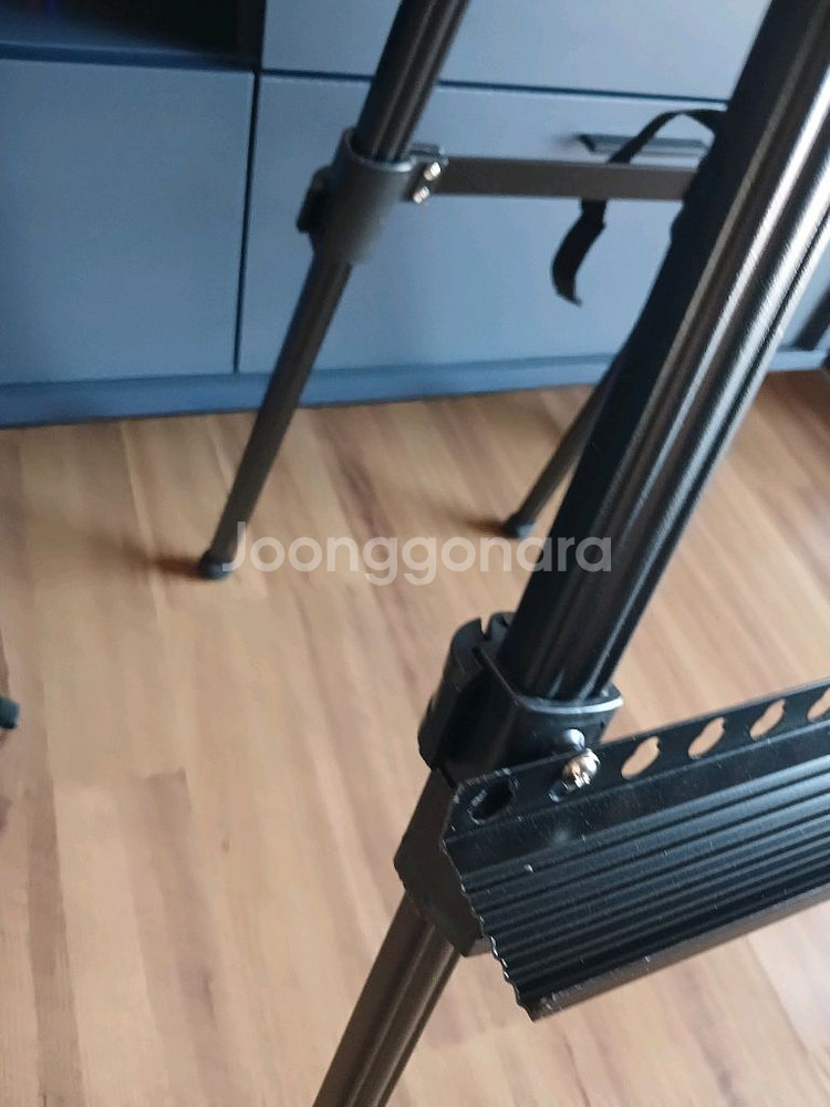 [거의새것] 미술용, 전시용 알루미늄 이젤 DA-210--4
