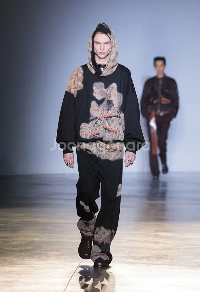 우영미 23fw 볼케이노 스웻 셋업 48, 48--0
