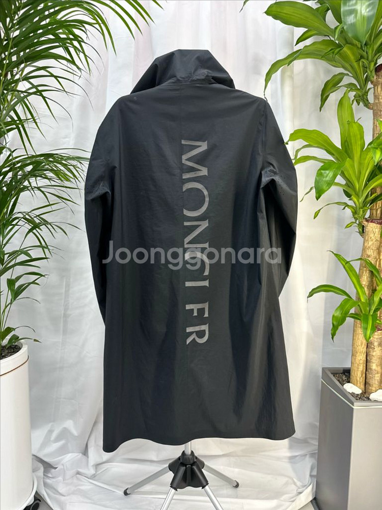 몽클레어 가브라스 바람막이--1