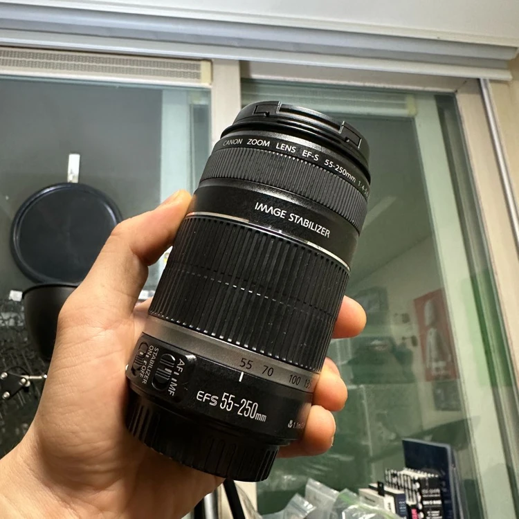 캐논 70D DSLR 중급 카메라 이미지