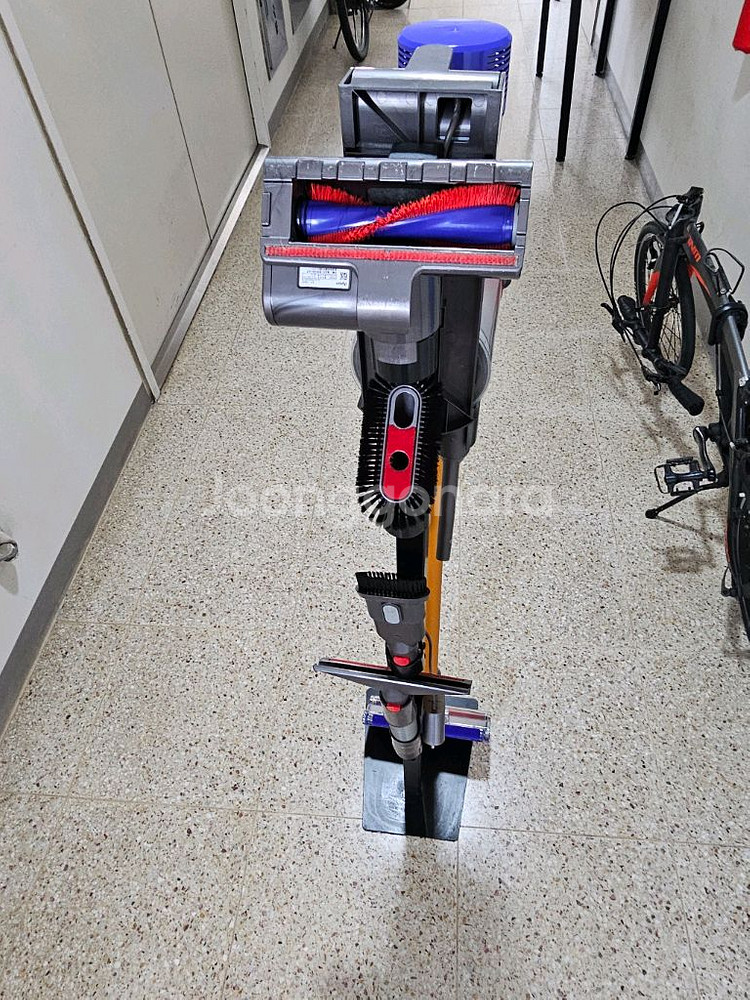 v8 다이슨 청소기--7