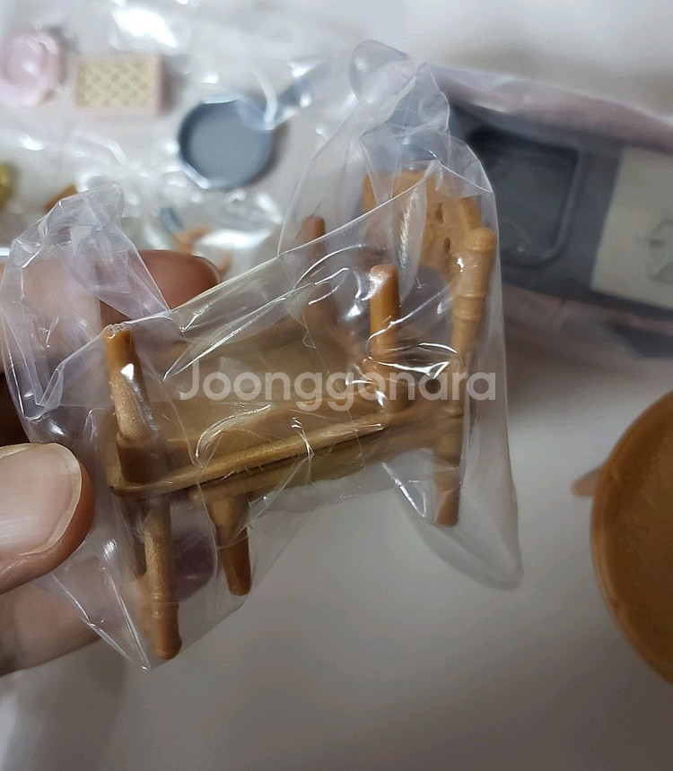 실바니안 초콜릿 토끼 이층집 구성품(인형,가구,소품)--6