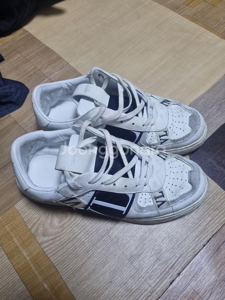 발렌티노 가라바니 로고밴드 스니커즈 사이즈270~275--2