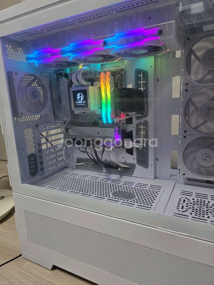 리안리 초고사양 본체 팝니다(7800x3d 96g램)--1