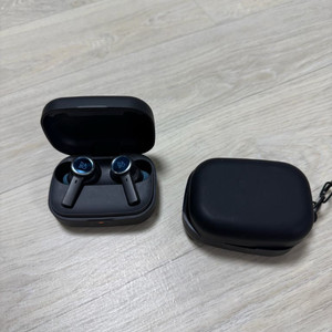 뱅앤올룹슨 Beoplay Ex 무선이어폰 팝니다