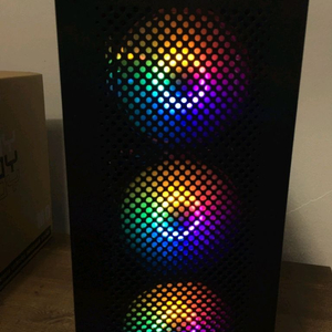 라이젠5 5600xt 라데온RX7700xt 겜본체