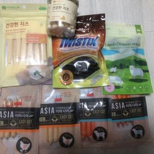 강아지 간식 모음 개껌,여러 간식 포함. 오마카세 일괄