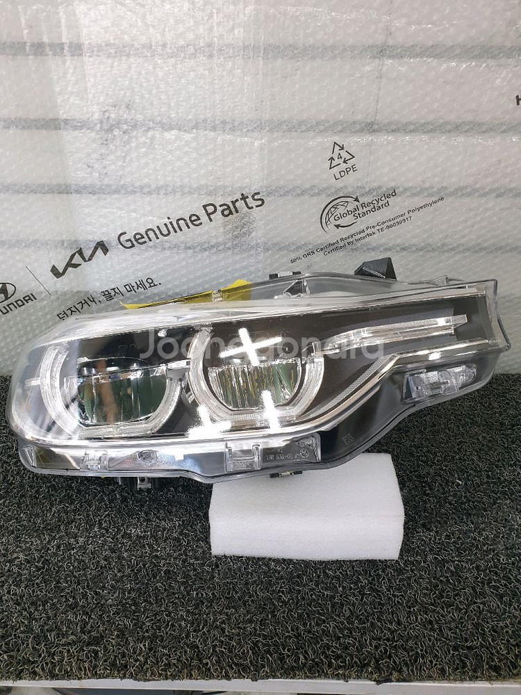 BMW F30 후기형 LED헤드라이트 조수석 팝니다--0