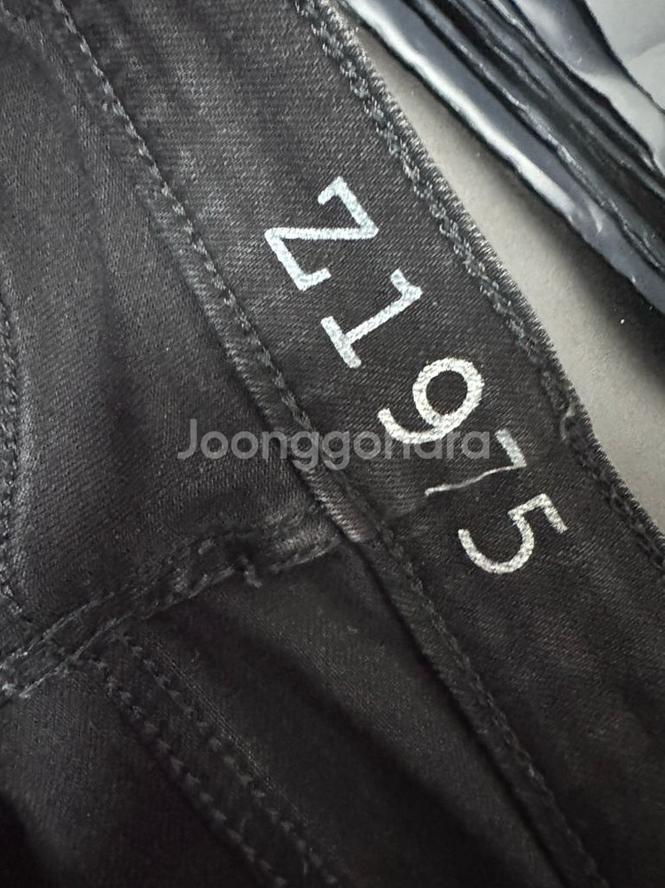 여성 자라 ZaRa Z1975 데미지 찢청 블랙진--2