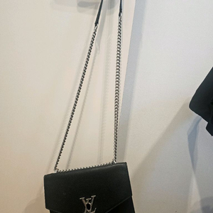 루이비통가방