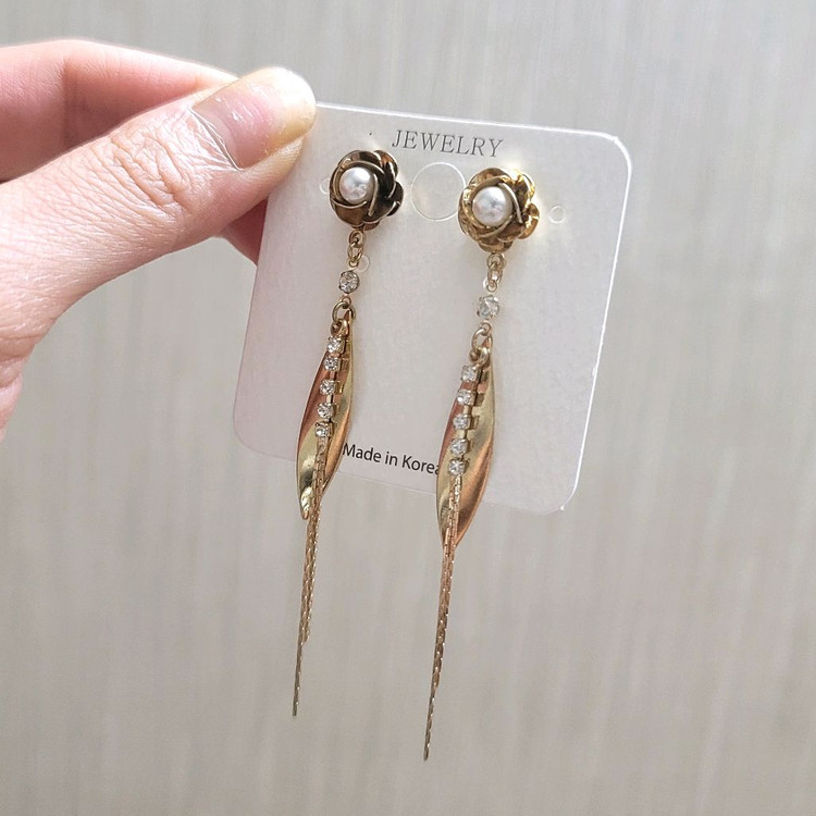 티탄침 귀걸이--1