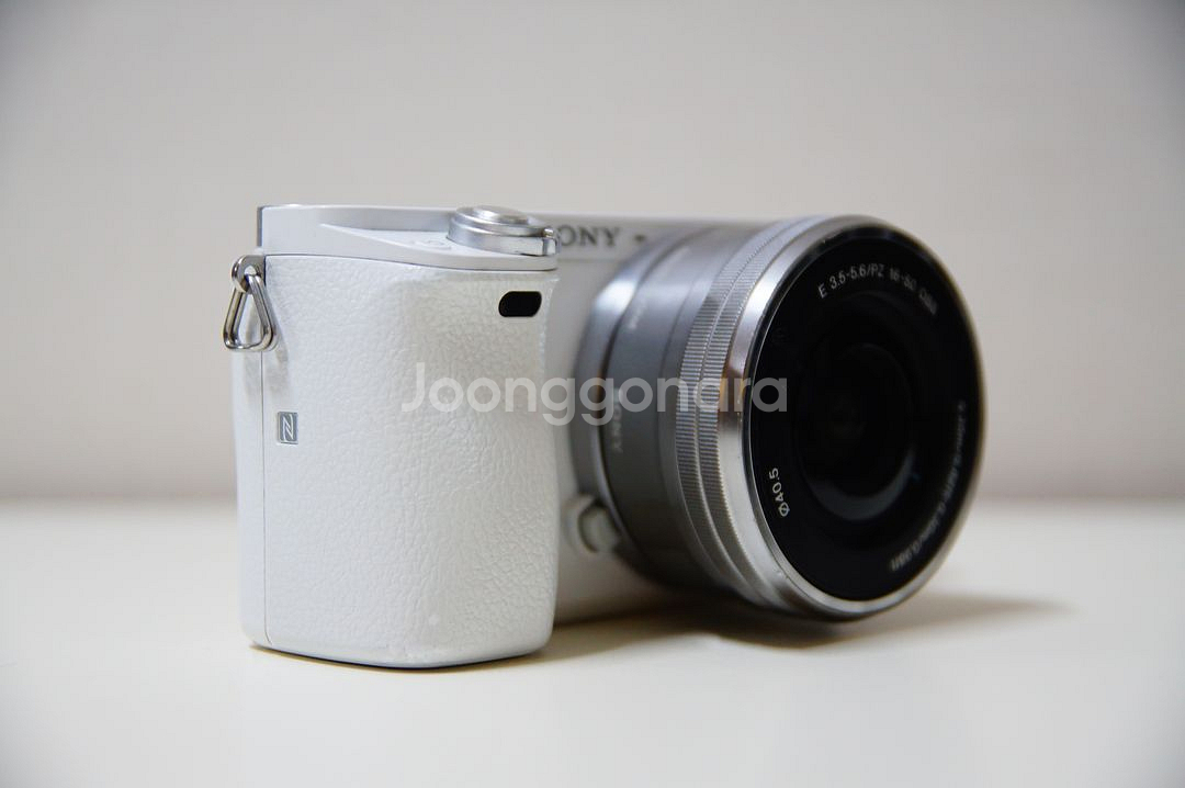 [소니] A6000 화이트 2,028컷 팝니다.--2