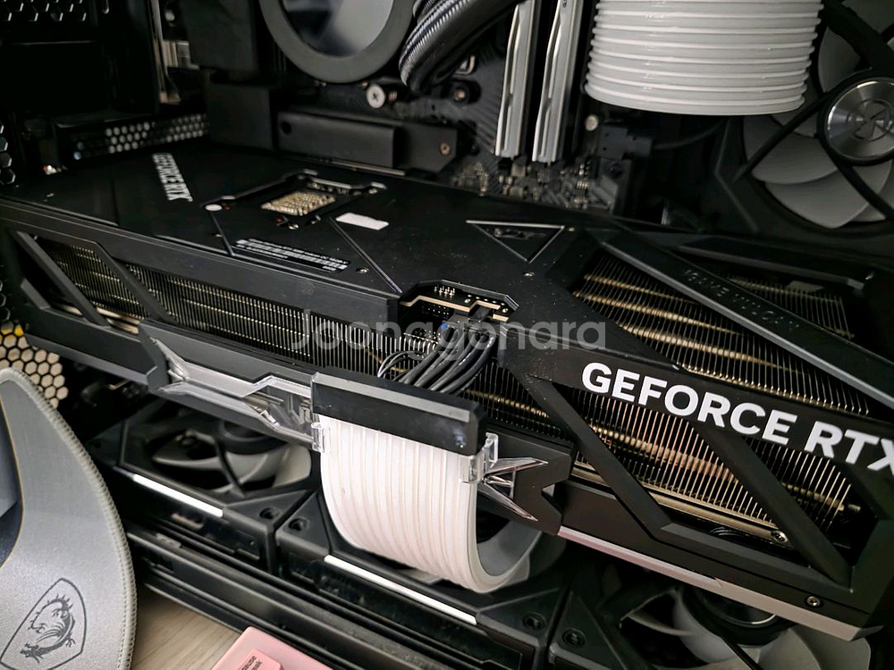 RTX5080 불칸 신품급 풀박스--1